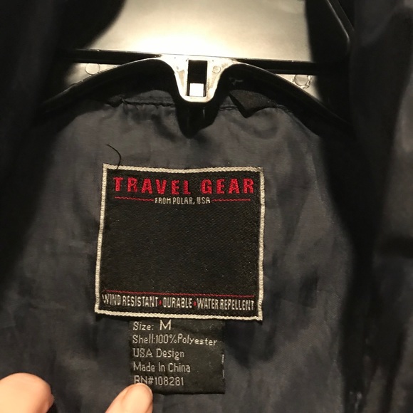 Travel Gear rain jacket - Picture 3 of 6